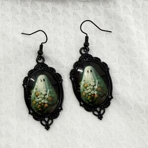 Ghost Portrait Dangle Earrings, Spooky Halloween Jewelry, Novelty Earrings